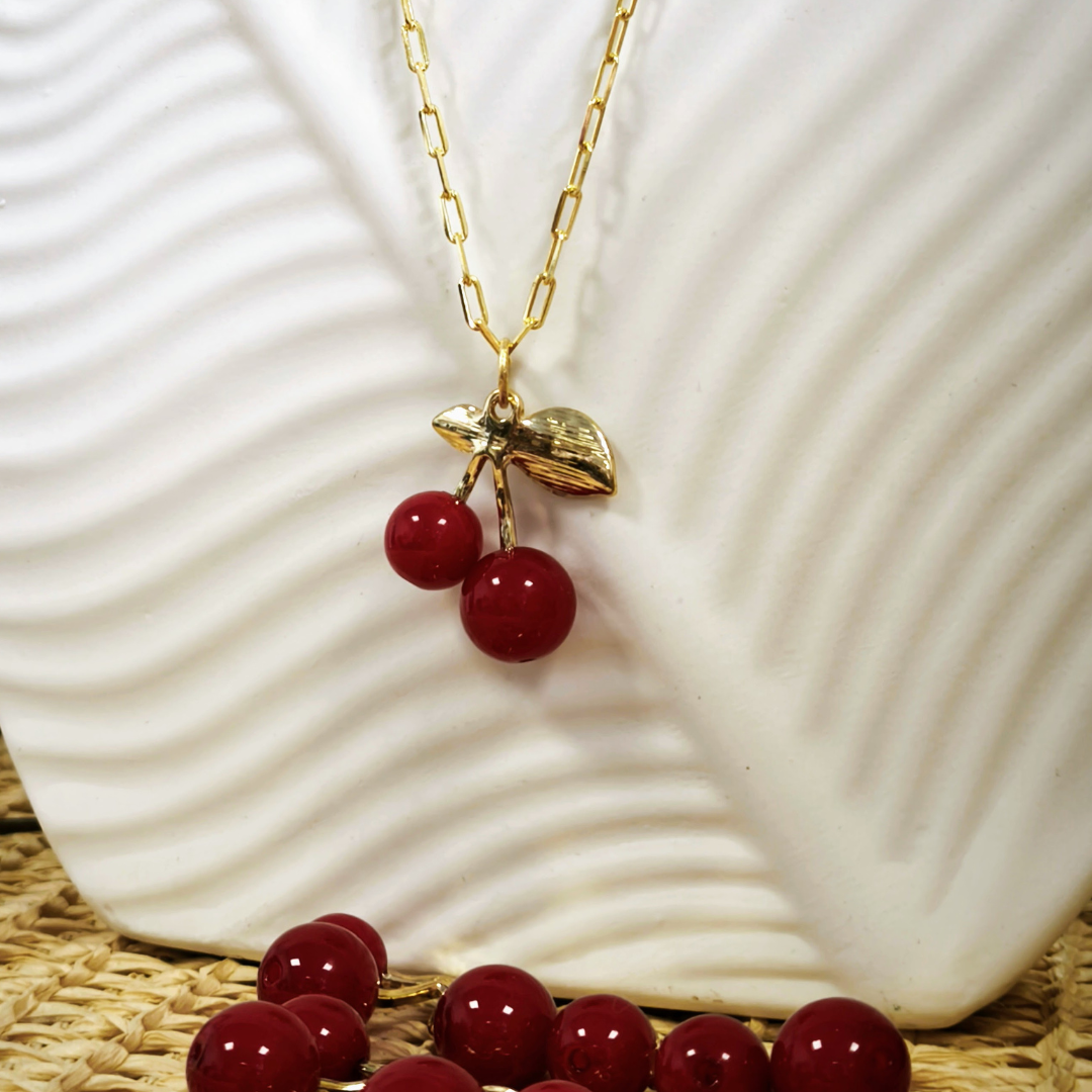 Collar oro y cerezas 50 cm