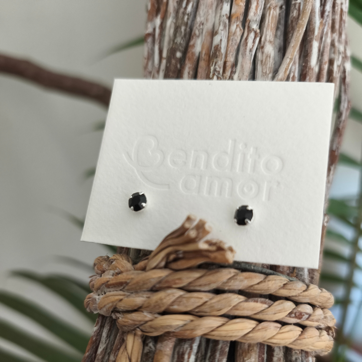 Aros circon negro 0,5 mm