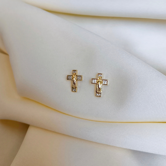 Aros cruz con circones laminado en oro