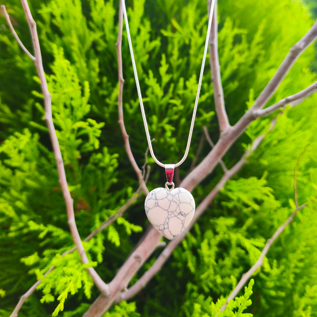 Cadena corazón piedra