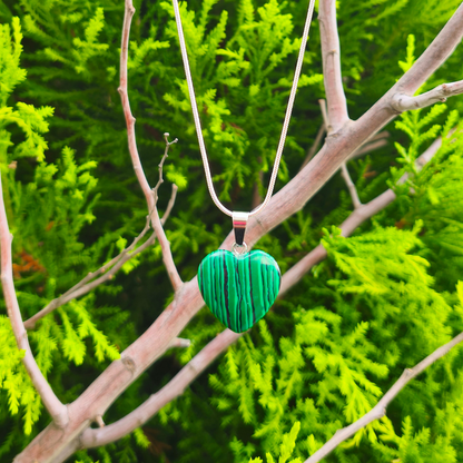 Cadena corazón piedra