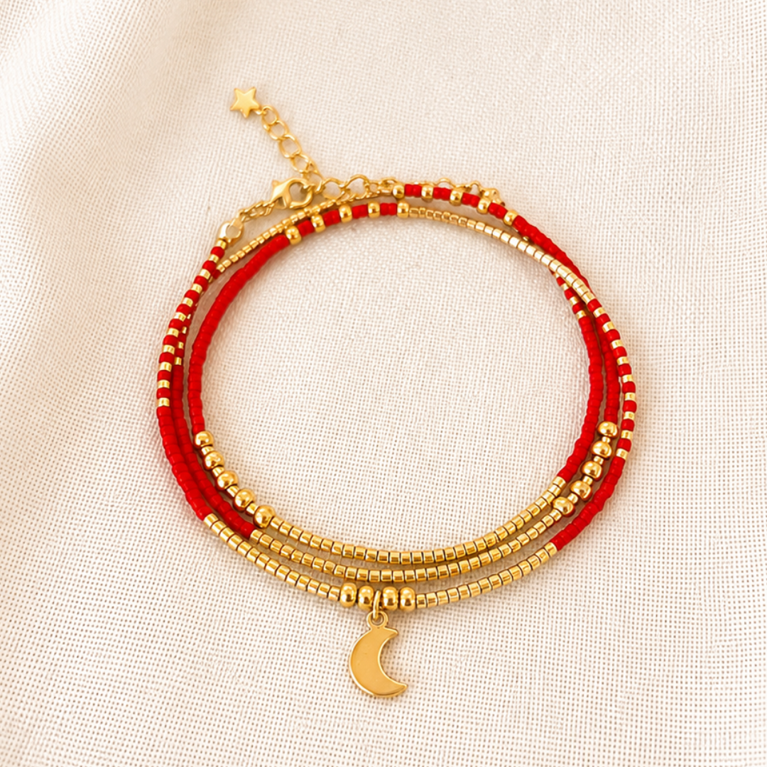 Maxi Pulsera Miyuki Roja con Dije Luna Bañado en Oro – la luz que te acompaña en la oscuridad