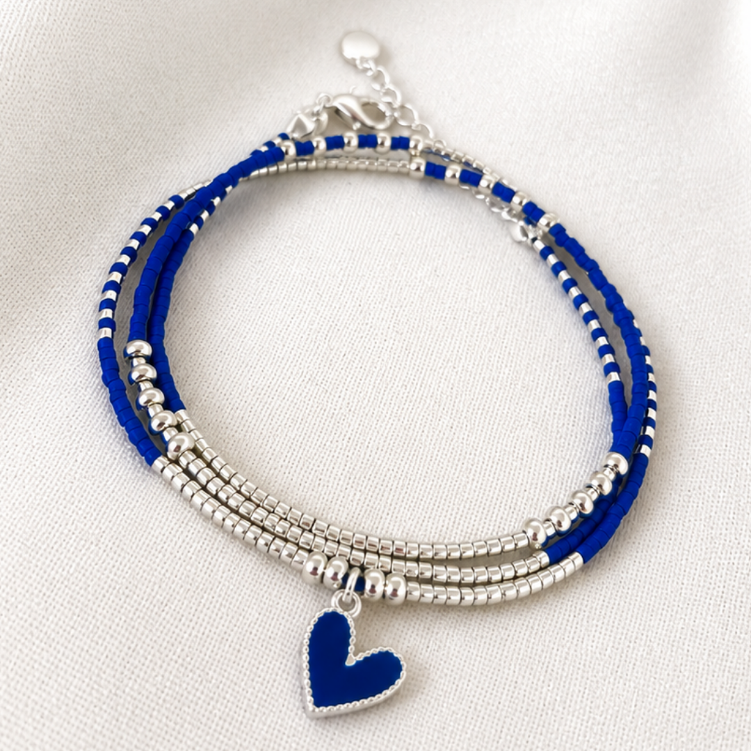 Pulsera Miyuki Azul con Dije de Corazón – el azul color de la calma