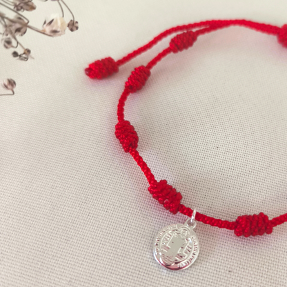 Pulsera 7 Nudos Rojos para Adulto con Medalla de San Benito en Plata 925