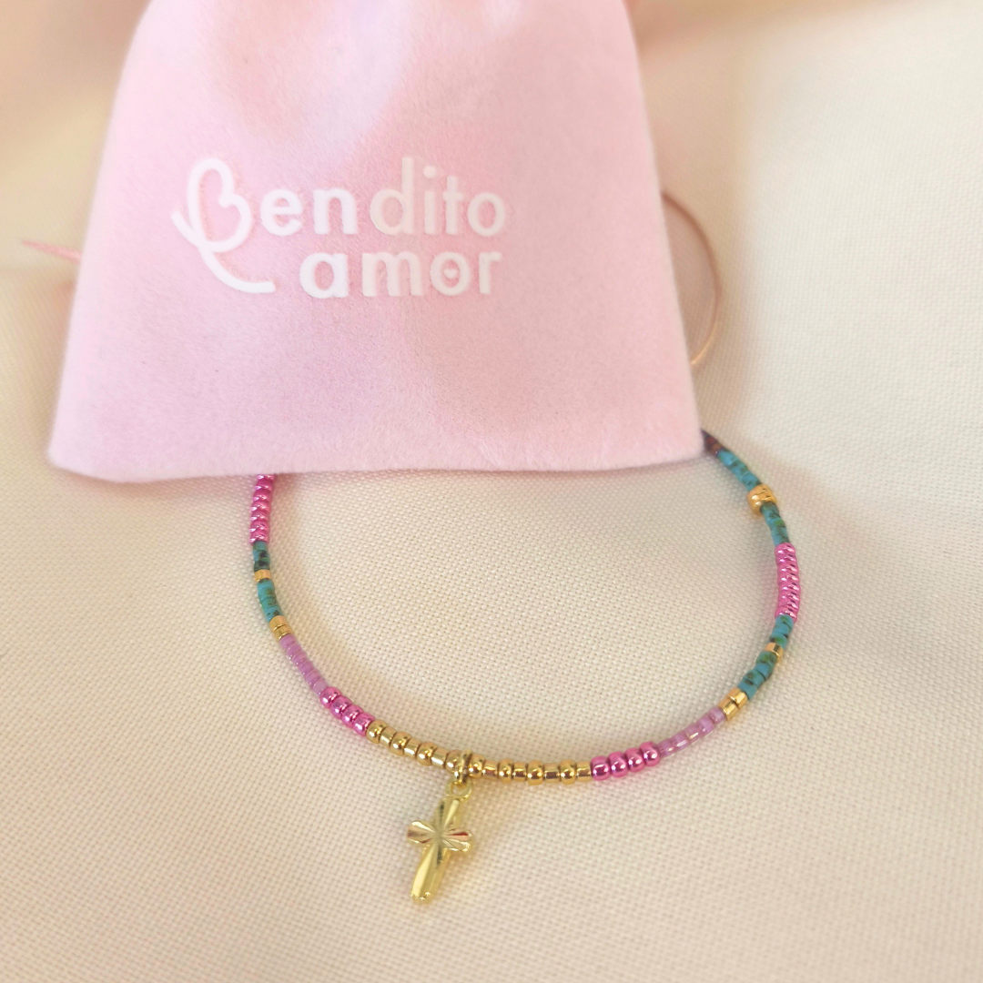 Pulsera Miyuki Ajustable Rosas y cruz bañada en oro