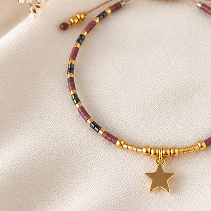 Pulsera Miyuki Ajustable en Tonos Tierra con Dije de Estrella Bañado en Oro – el amor que te sostiene todos los días