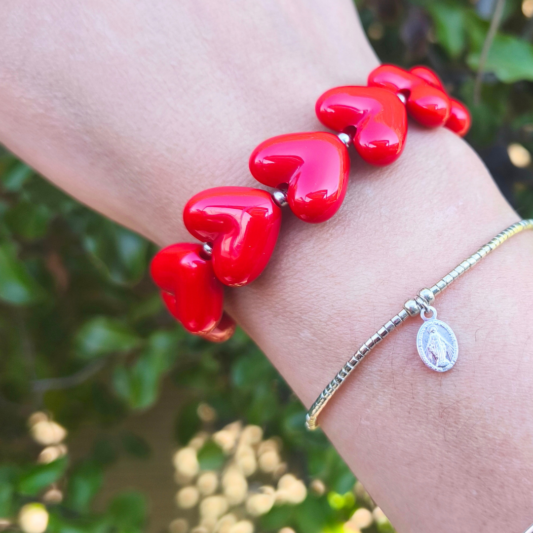 Pulsera Elasticada de Corazones Rojos | Un símbolo para llevar el amor siempre contigo
