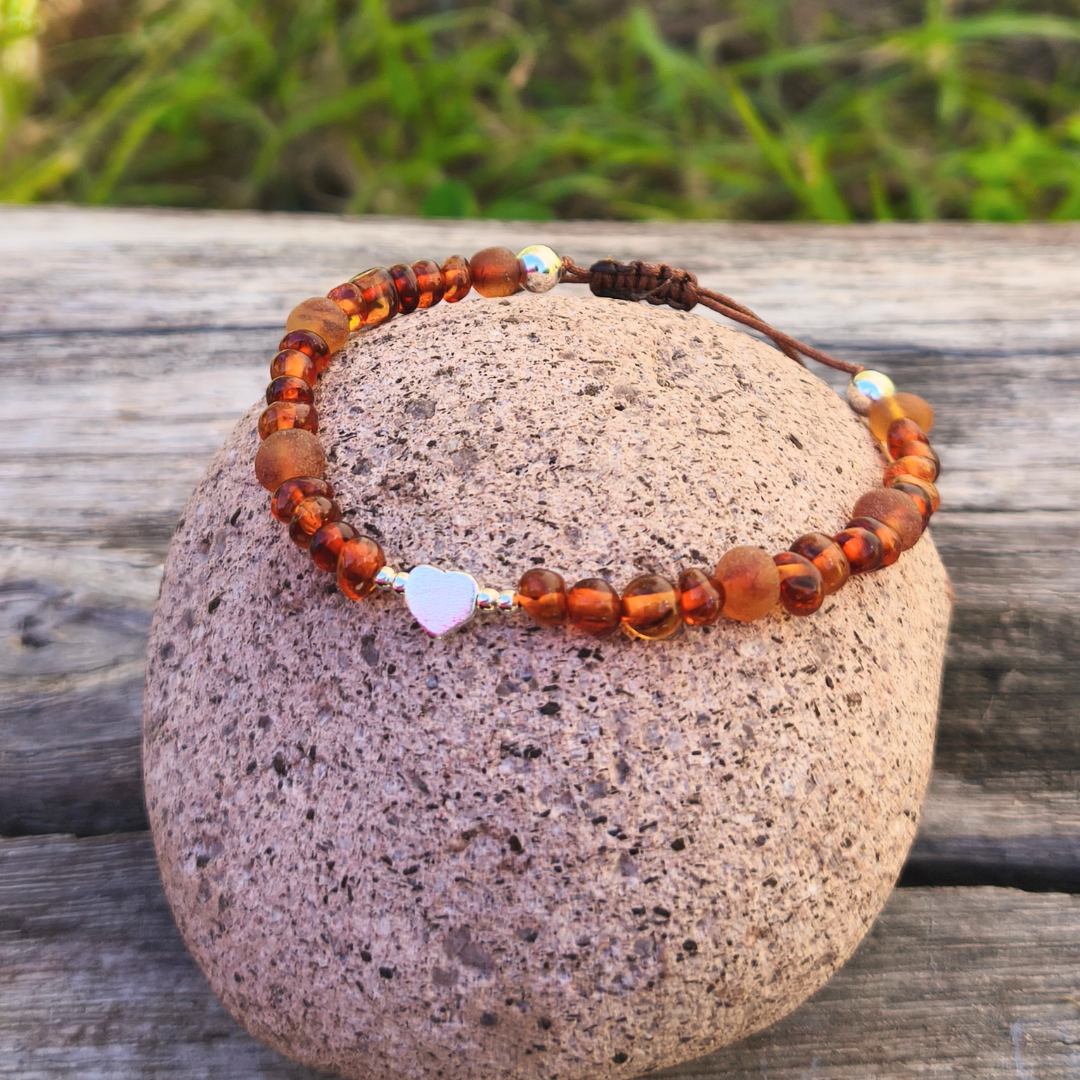 Pulsera de ámbar báltico con dije de corazón plata 925