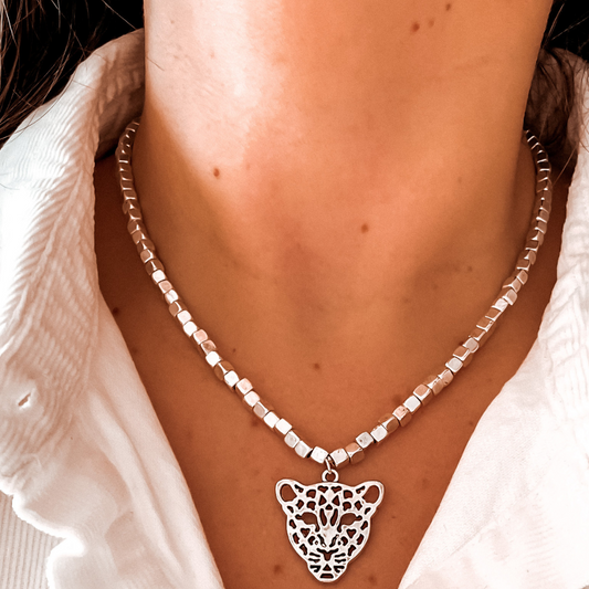 Collar fortaleza femenina 50 cm ajustable