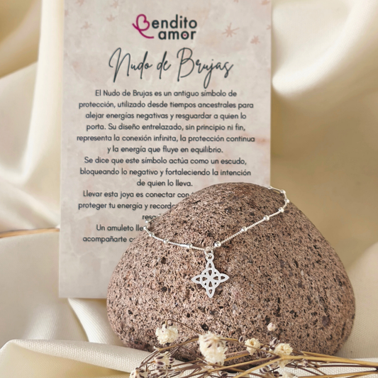 Pulsera de Plata Veneciana con Dije Nudo de Bruja – protección y buena energía para el día a día