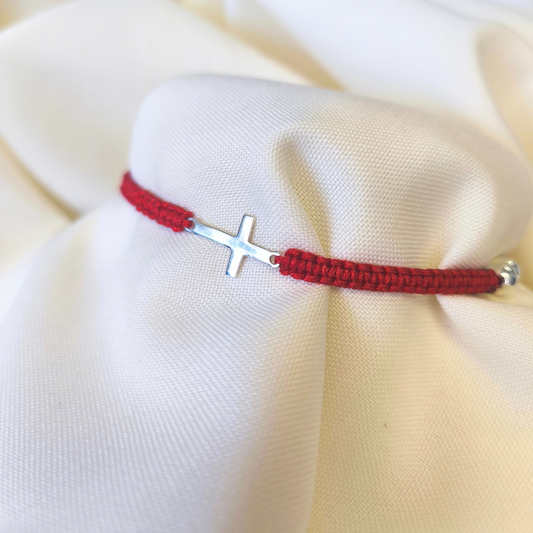 Pulsera Macramé roja con cruz de plata 925