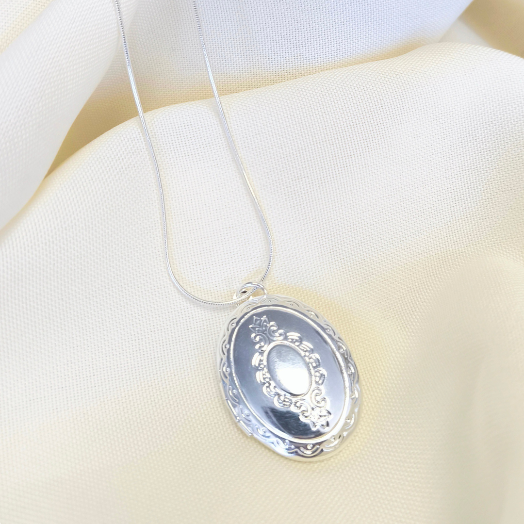 Relicario cofre ovalado Bendito amor/ incluye foto