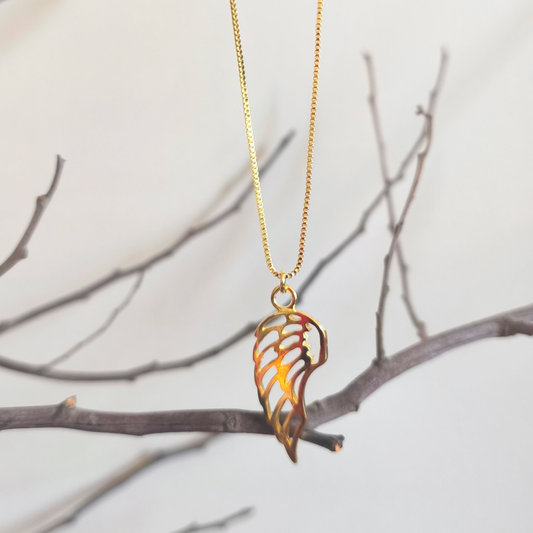 Cadena ala de ángel oro