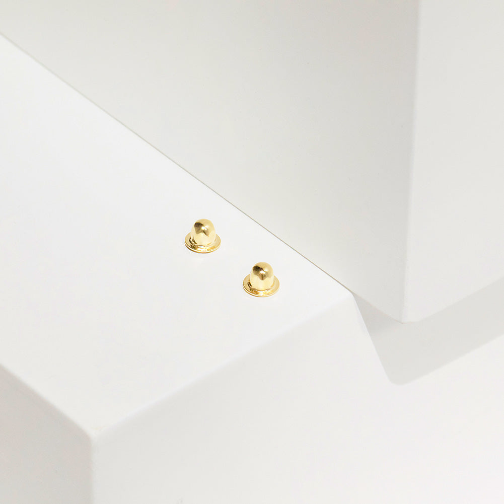 Tornillos de oro amarillo de 14K con cierre de rosca