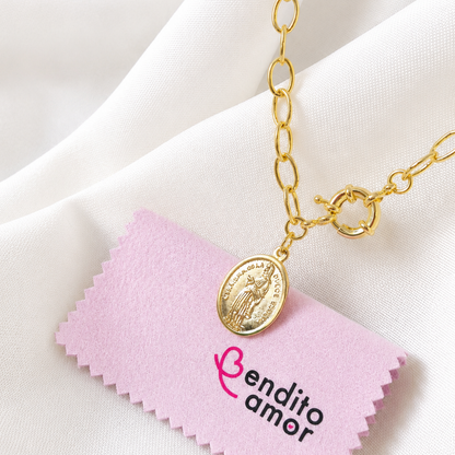 Collar Bañado en Oro con Medalla Virgen de la Dulce Espera – protección para la que espera